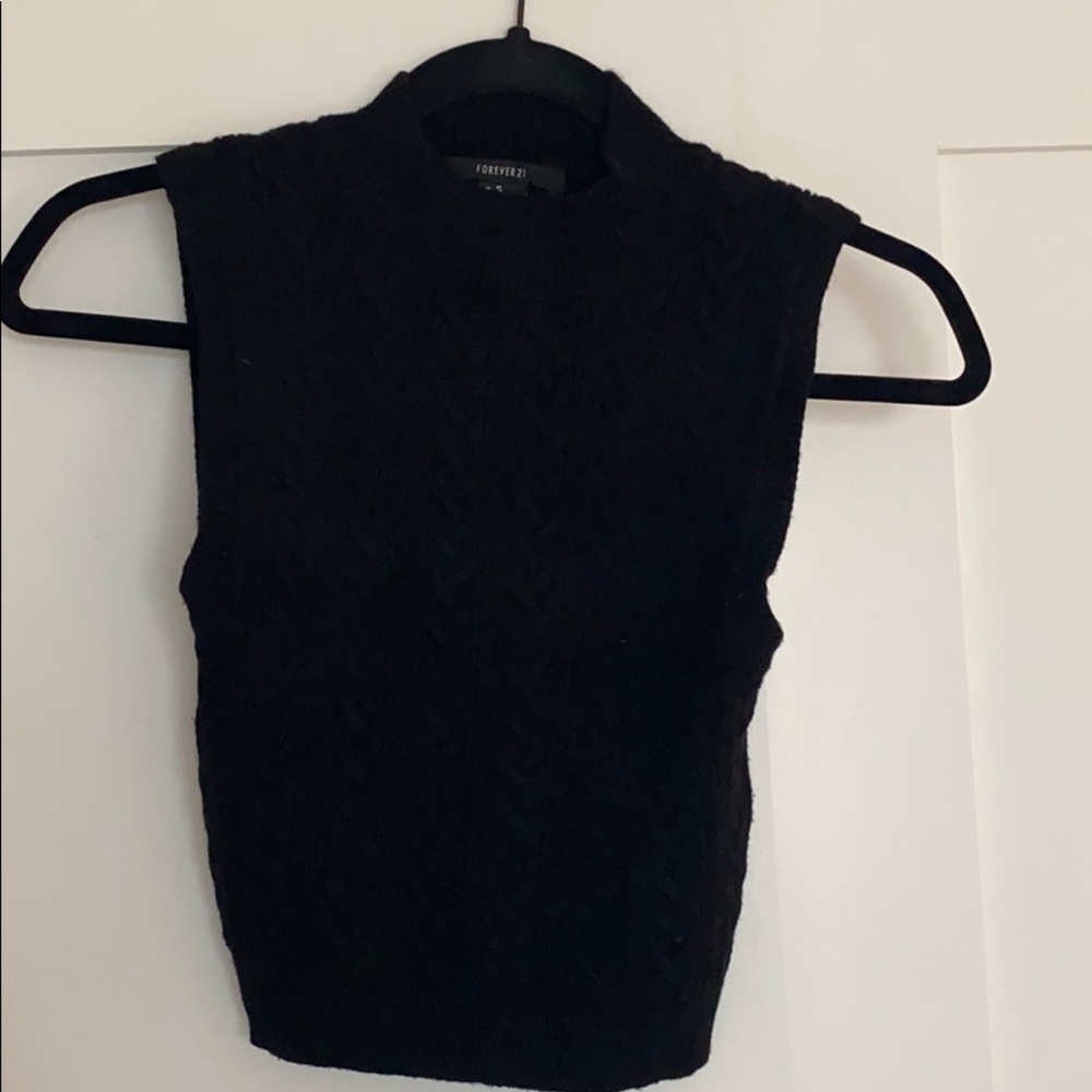 Turtleneck crop top sweater